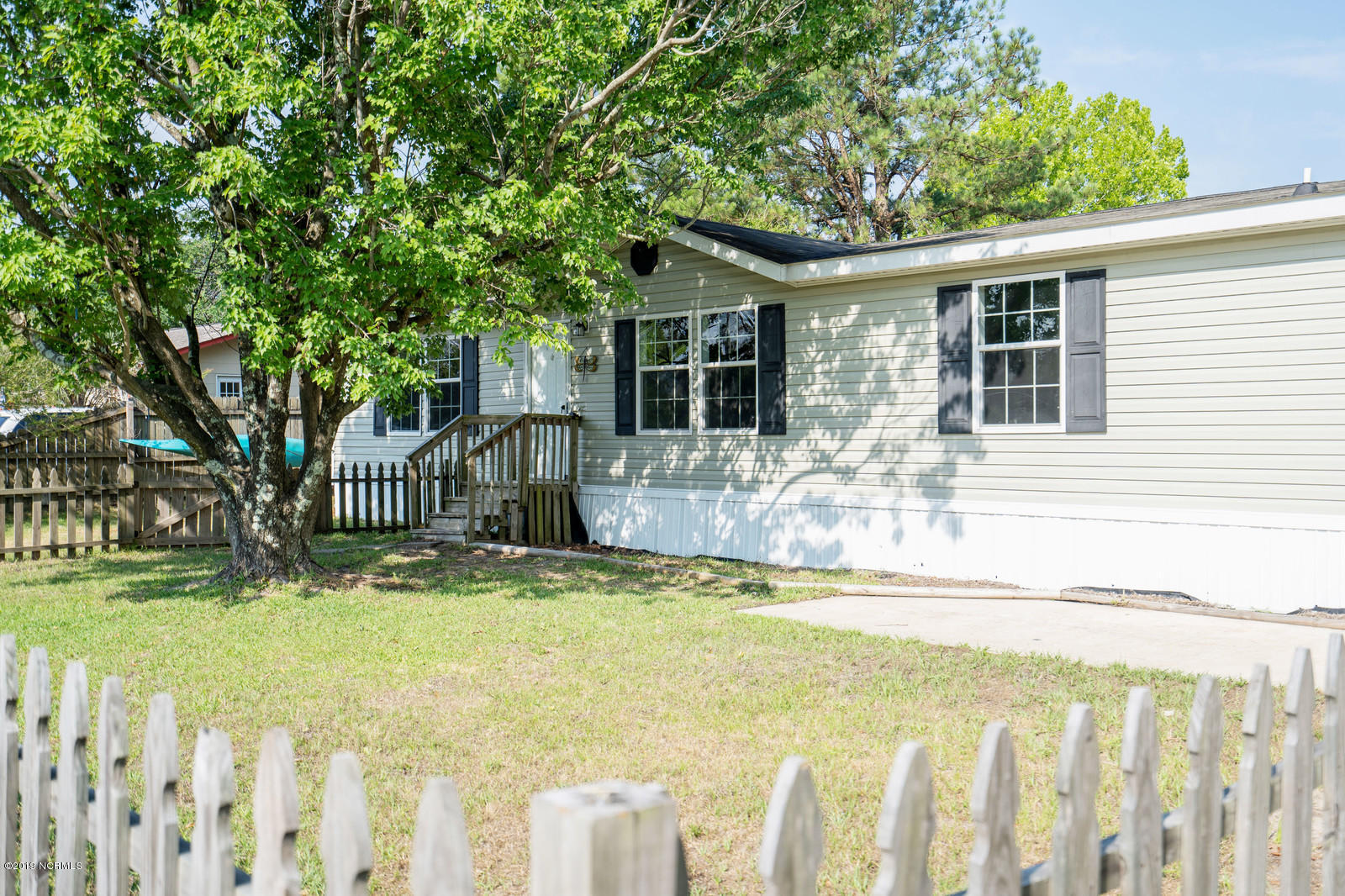 117 South Navassa Road Leland, NC 28451 - Photo 5 of 36 03_117SNavassaRd2_mls