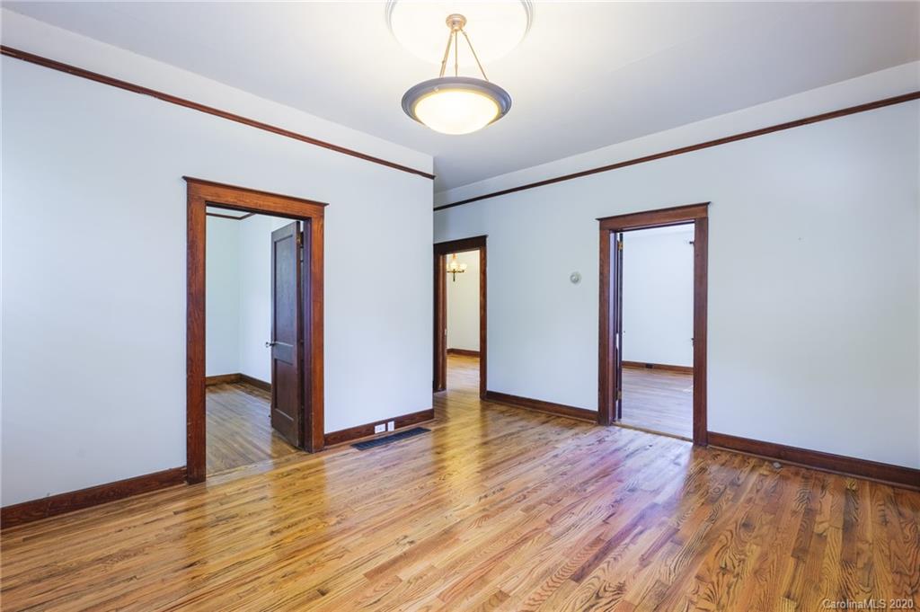 849 Kanuga Road Hendersonville, NC 28739 - Photo 13 of 24 Gallery Image 13