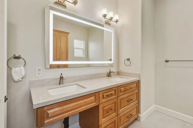 $679,000 | 9973 West Taron Drive, Elk Grove, CA 95757