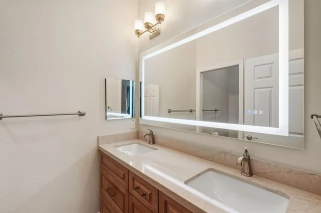 $679,000 | 9973 West Taron Drive, Elk Grove, CA 95757