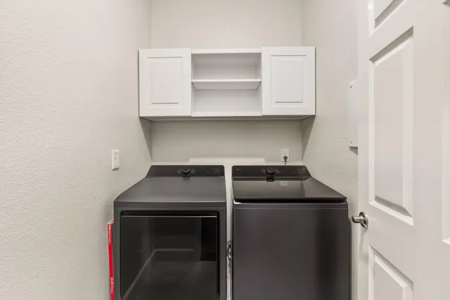 $679,000 | 9973 West Taron Drive, Elk Grove, CA 95757