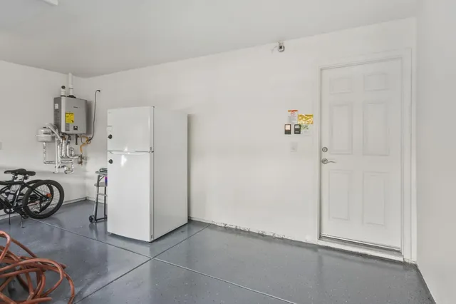 $679,000 | 9973 West Taron Drive, Elk Grove, CA 95757