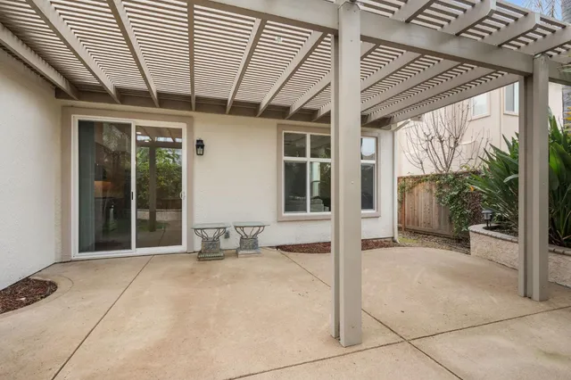 $679,000 | 9973 West Taron Drive, Elk Grove, CA 95757