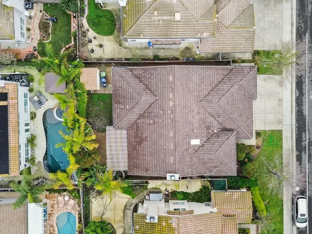 $679,000 | 9973 West Taron Drive, Elk Grove, CA 95757