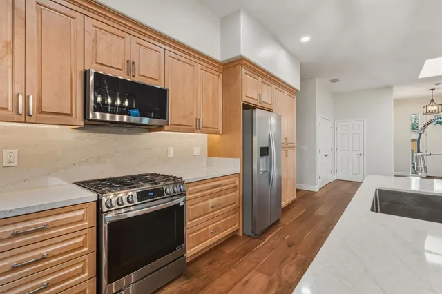 $679,000 | 9973 West Taron Drive, Elk Grove, CA 95757