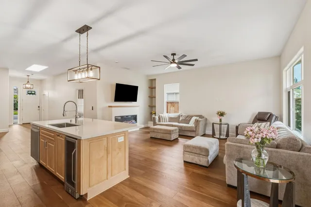 $679,000 | 9973 West Taron Drive, Elk Grove, CA 95757