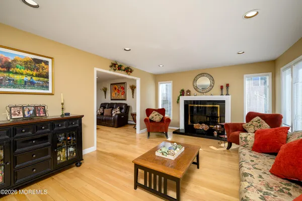 $1,200,000 | 29 Terence Drive, Manalapan, NJ 07726