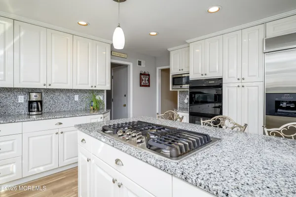 $1,200,000 | 29 Terence Drive, Manalapan, NJ 07726