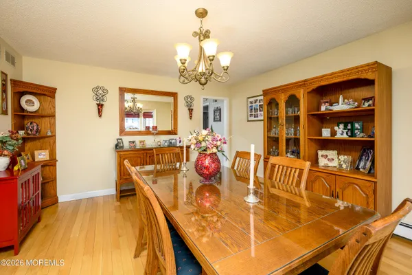 $1,200,000 | 29 Terence Drive, Manalapan, NJ 07726