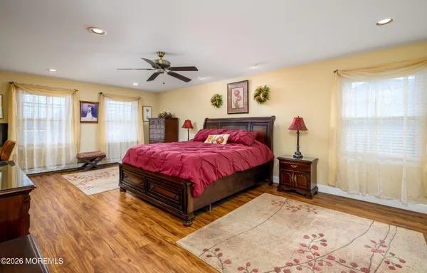 $1,200,000 | 29 Terence Drive, Manalapan, NJ 07726