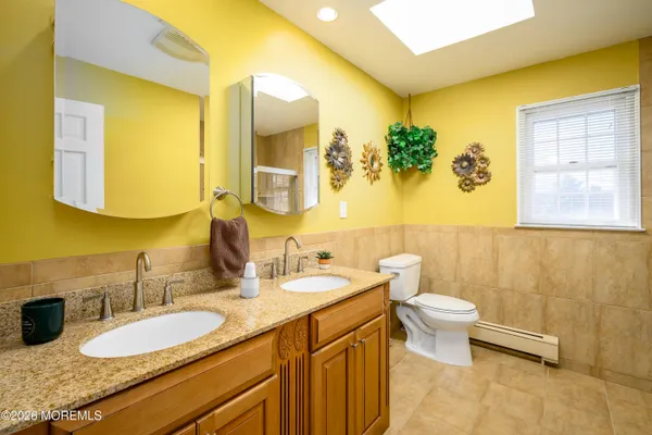 $1,200,000 | 29 Terence Drive, Manalapan, NJ 07726