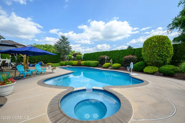 $1,200,000 | 29 Terence Drive, Manalapan, NJ 07726