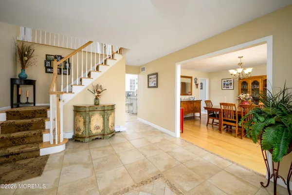 $1,200,000 | 29 Terence Drive, Manalapan, NJ 07726