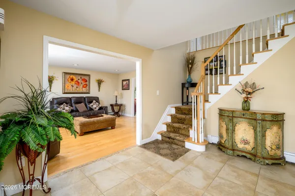 $1,200,000 | 29 Terence Drive, Manalapan, NJ 07726