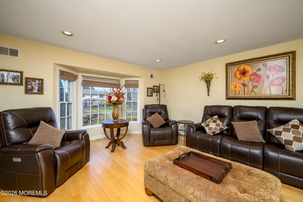 $1,200,000 | 29 Terence Drive, Manalapan, NJ 07726