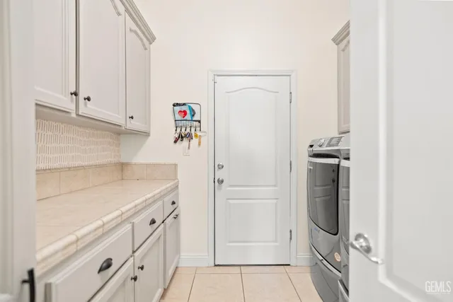 a living room filled with furniture