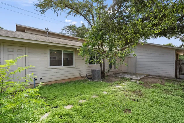 $1,450 | 11908 Broad Oaks Drive, Unit A, Austin, TX 78759