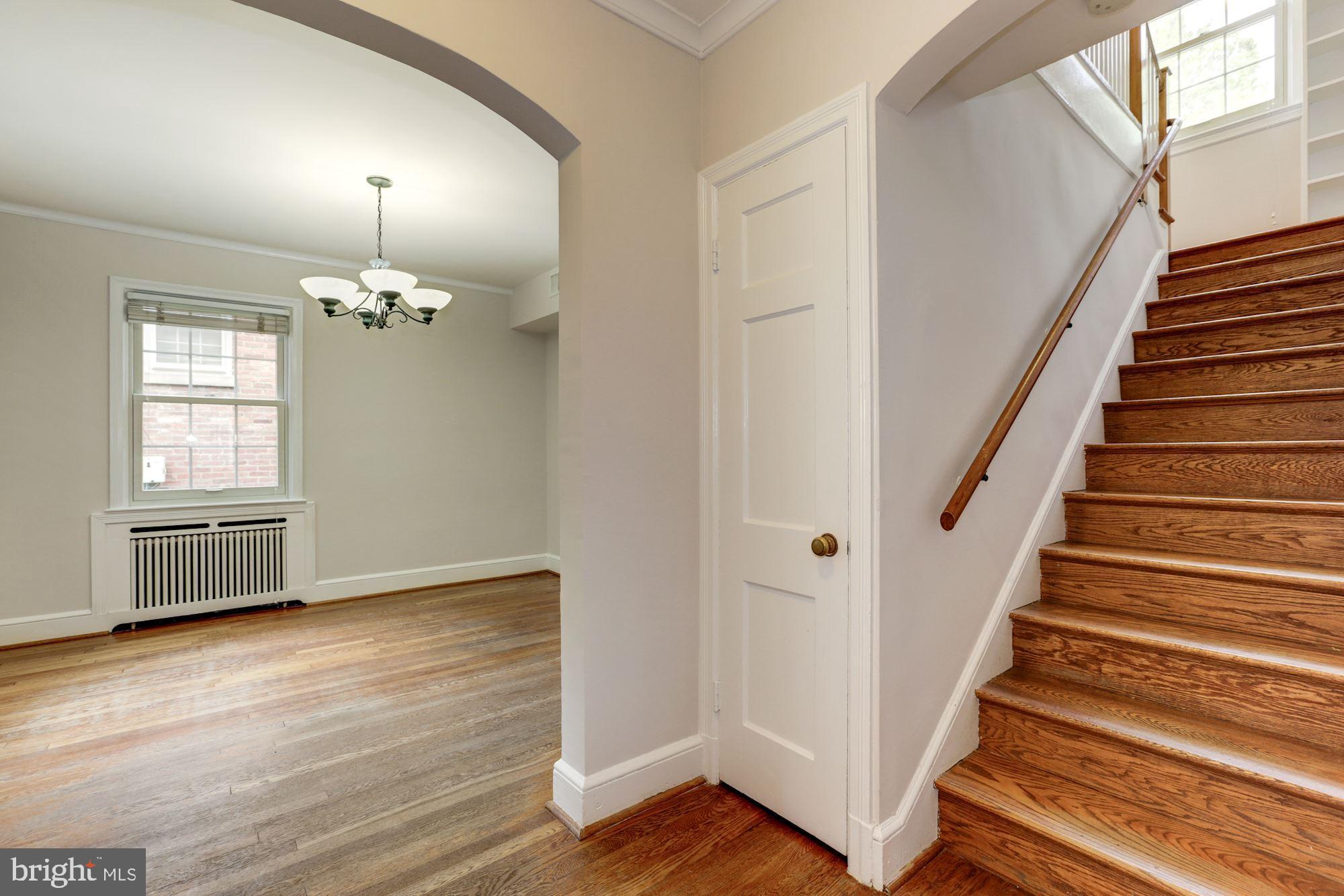 4933 47th Street Northwest Washington, DC 20016 - Photo 2 of 32