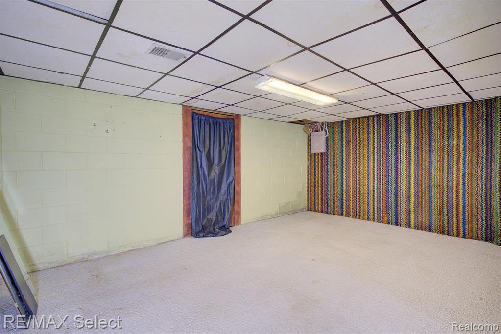 1424 South Graham Road Flint, MI 48532 - Photo 31 of 32