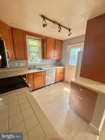 $1,185,000 | 5113 Sherier Place Northwest, Washington, DC 20016