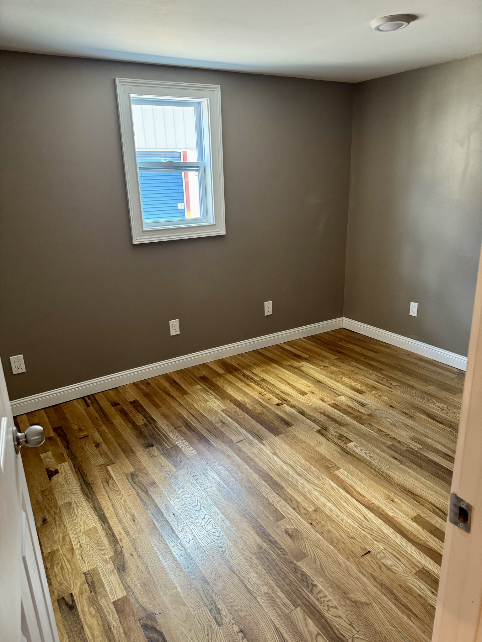 610 West Burton Street Murfreesboro, TN 37130 - Photo 19 of 32 a view of room with wooden floor