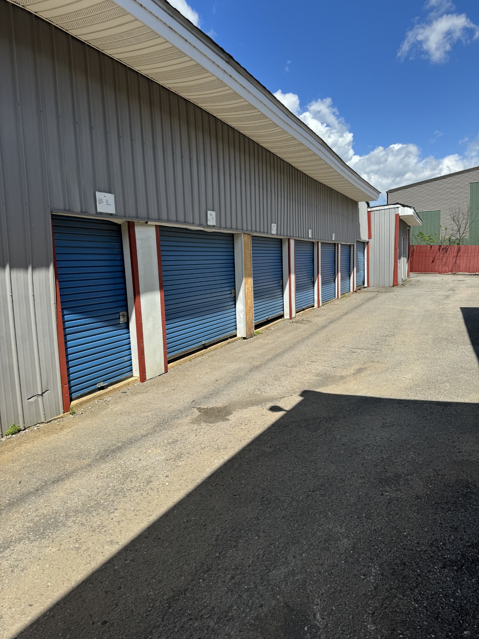 610 West Burton Street Murfreesboro, TN 37130 - Photo 23 of 32 a view of a house with a garage