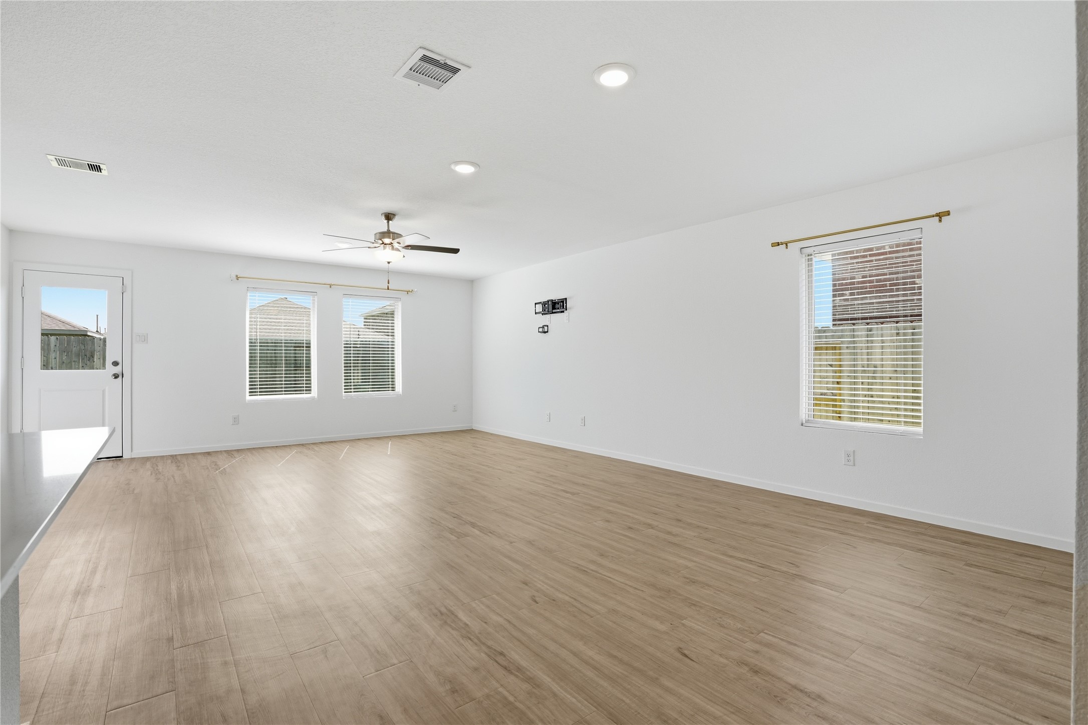 9910 Cliffside Ridge Baytown, TX 77521 - Photo 8 of 22