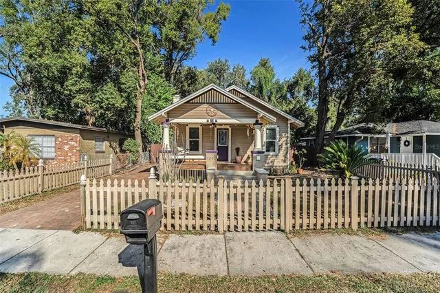 $2,400 | 1014 East Emma Street, Tampa, FL 33603