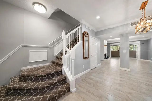 a view of entryway with workspace