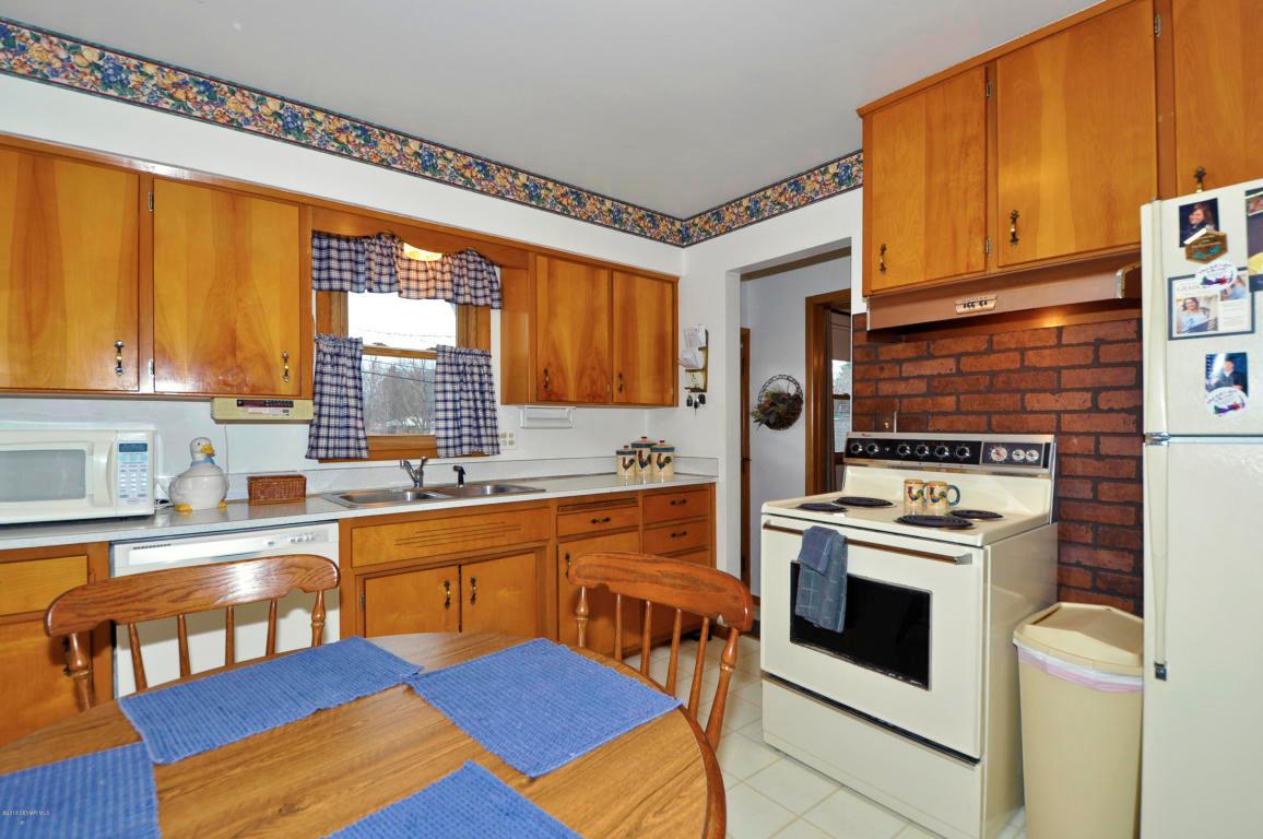 2529 15th Avenue Northwest Rochester, MN 55901 - Photo 4 of 18