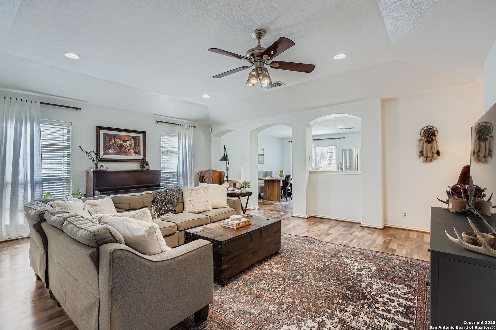 15406 Spring Dew San Antonio, TX 78247 - Photo 3 of 26 a living room with furniture