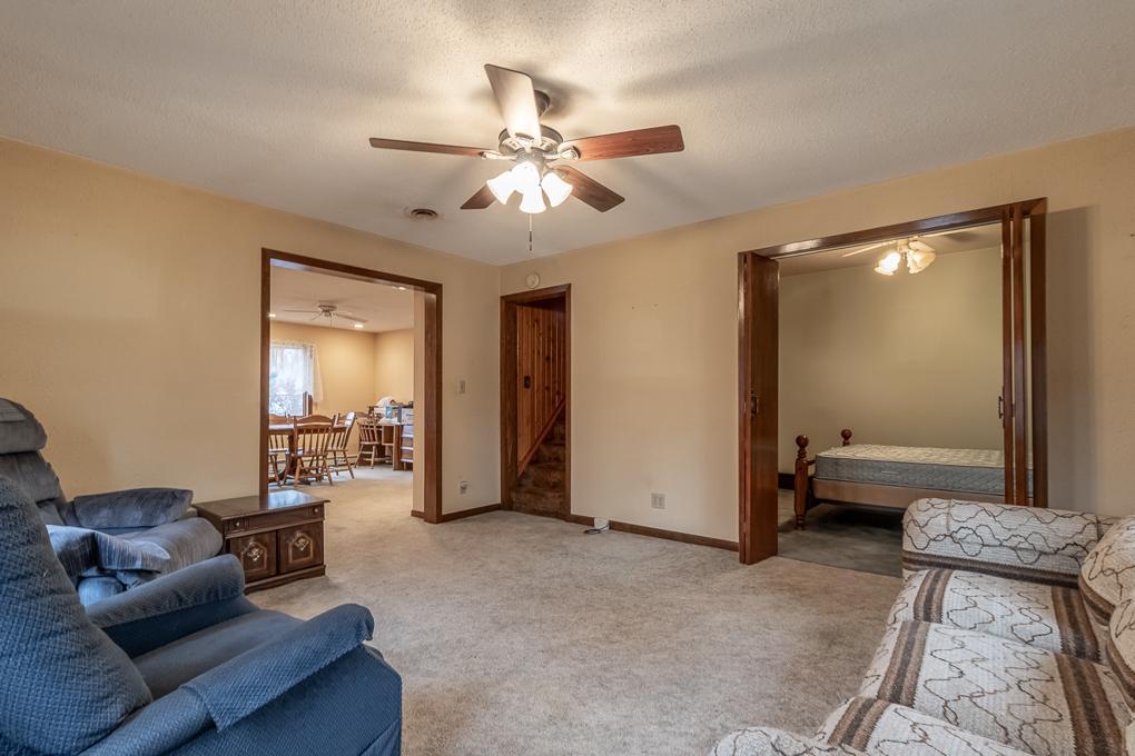 421 South Murphy Street Lake Crystal, MN 56055 - Photo 13 of 39