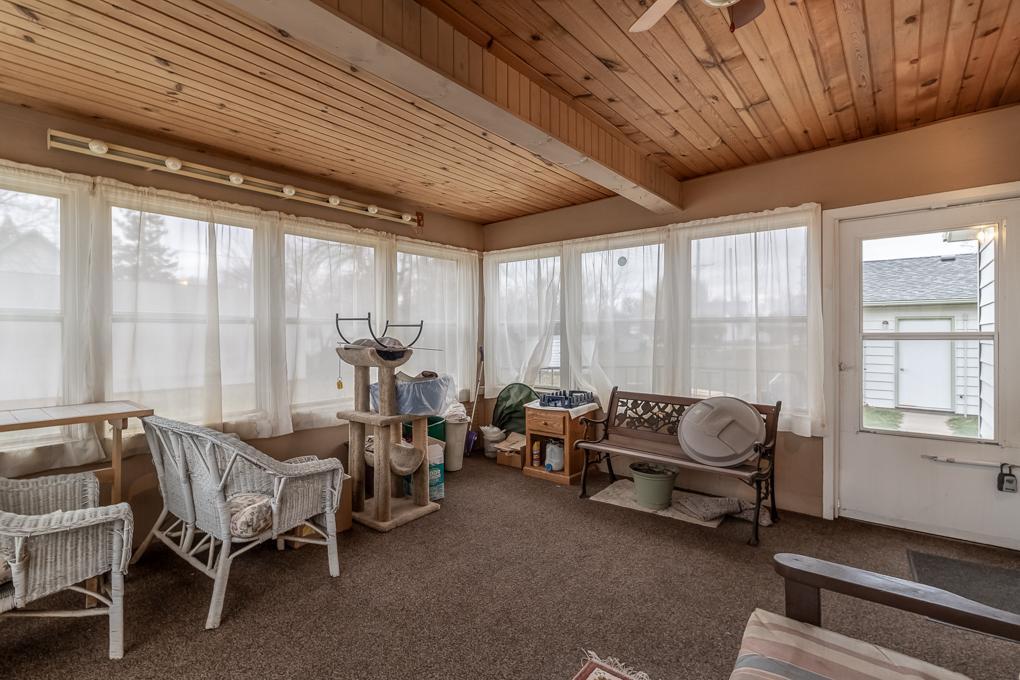 421 South Murphy Street Lake Crystal, MN 56055 - Photo 19 of 39