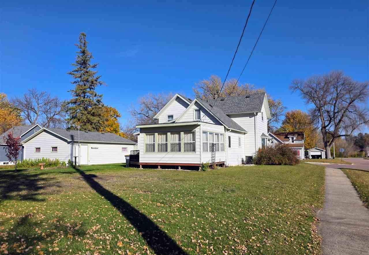 421 South Murphy Street Lake Crystal, MN 56055 - Photo 34 of 39