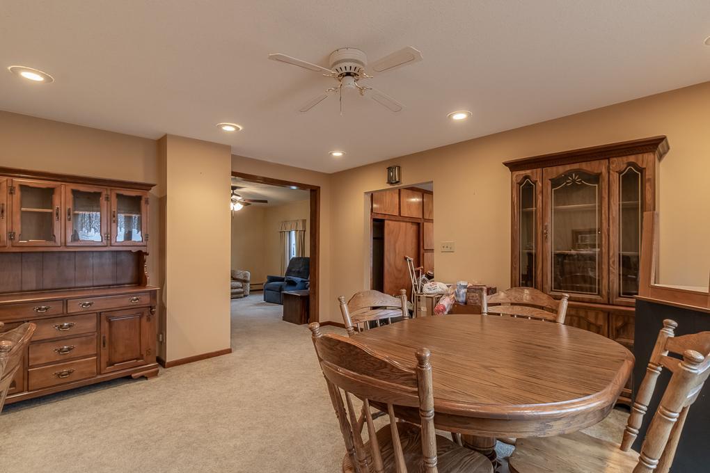 421 South Murphy Street Lake Crystal, MN 56055 - Photo 10 of 39