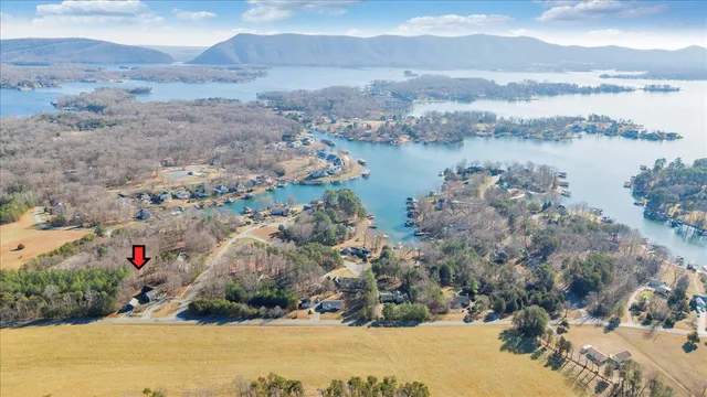 $585,000 | 100 Sandpiper Drive, Huddleston, VA 24104