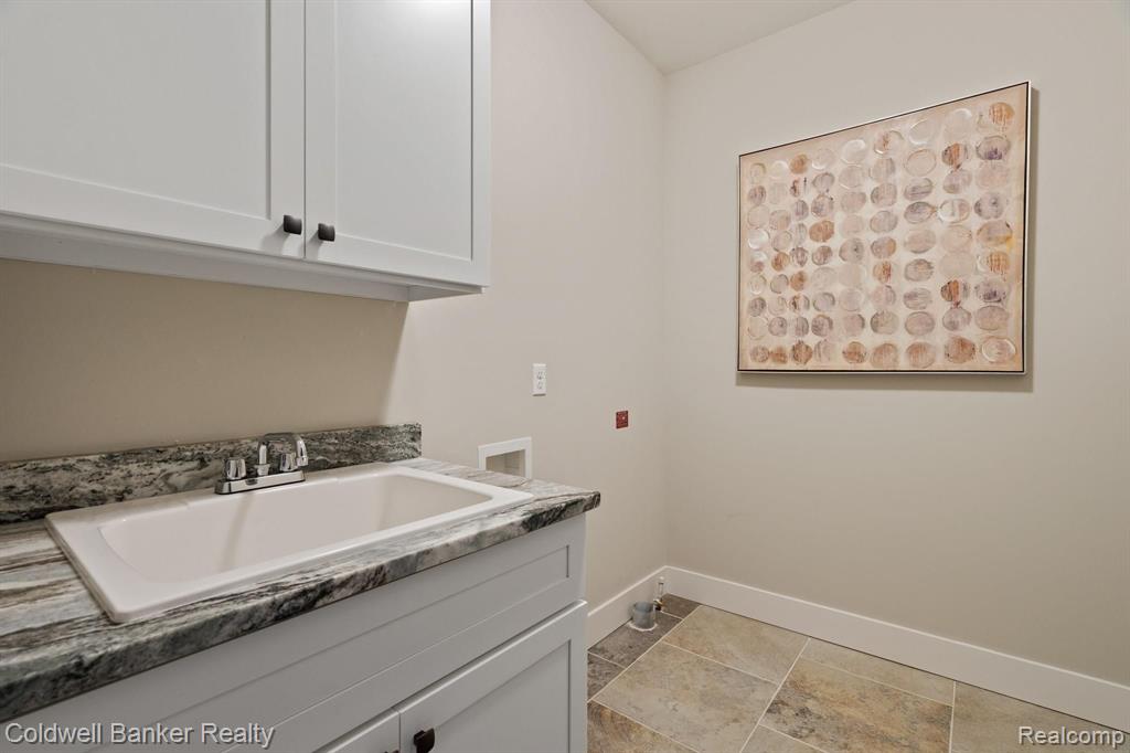 1060 Birkshire Ridge Rochester Hills, MI 48307 - Photo 31 of 35