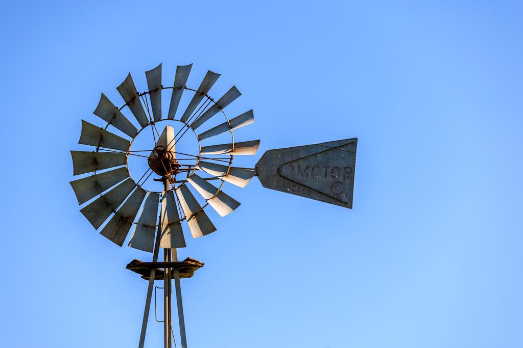 3610 Welgehausen Road Fredericksburg, TX 78624 - Photo 37 of 43 a view of a chandelier fan in a room