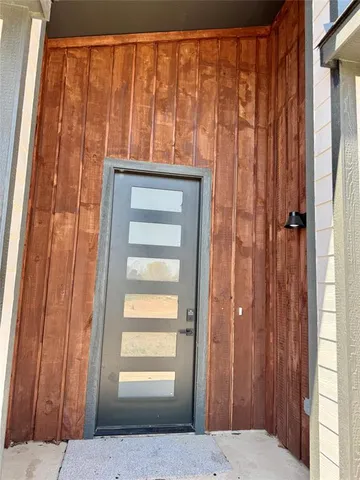 $2,250 | 15508 Greenhouse Way, Lindale, TX 75771