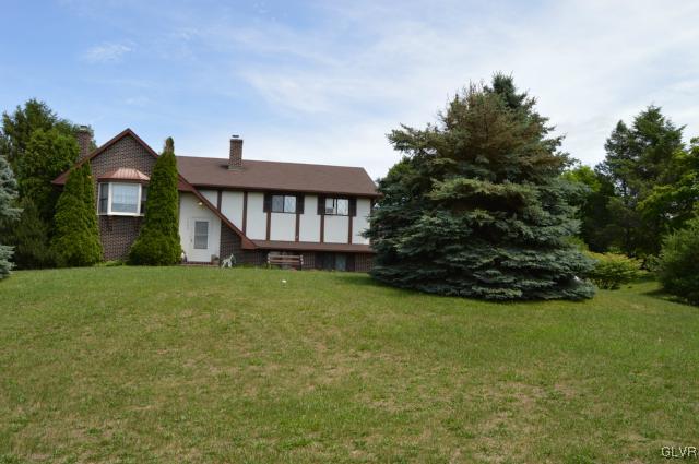 1382 Bangor Road Nazareth, PA 18064 - Photo 3 of 38 Gallery Image 3