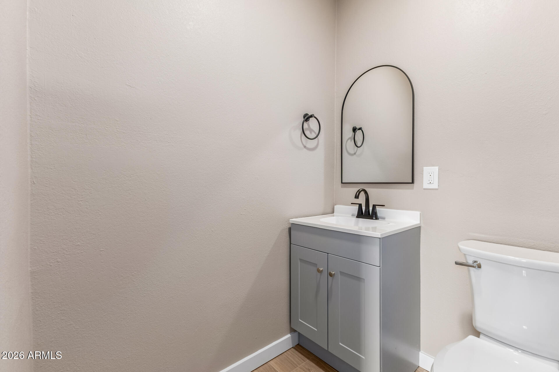 1906 East Almeria Road Phoenix, AZ 85006 - Photo 14 of 29 17 Almeria