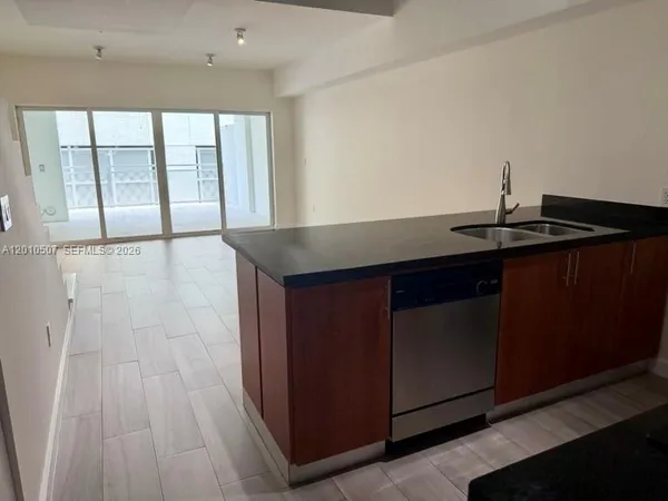 $3,200 | 1712 Southwest 2nd Avenue, Unit 304, Miami, FL 33129