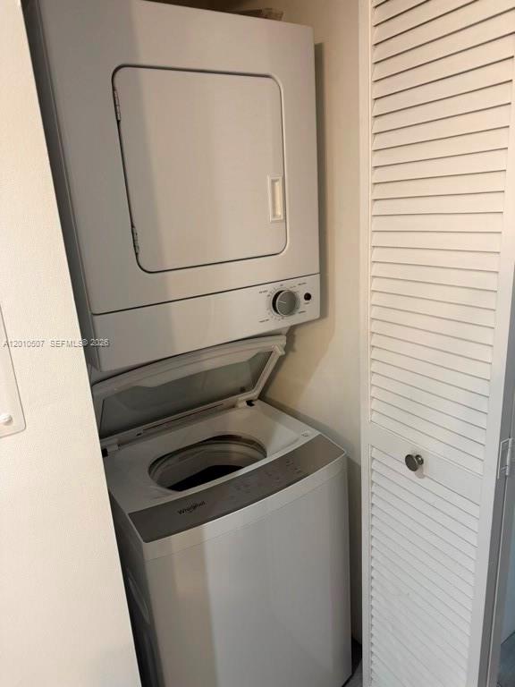 1712 Southwest 2nd Avenue, Unit 304 Miami, FL 33129 - Photo 14 of 18 a close view of washer and dryer