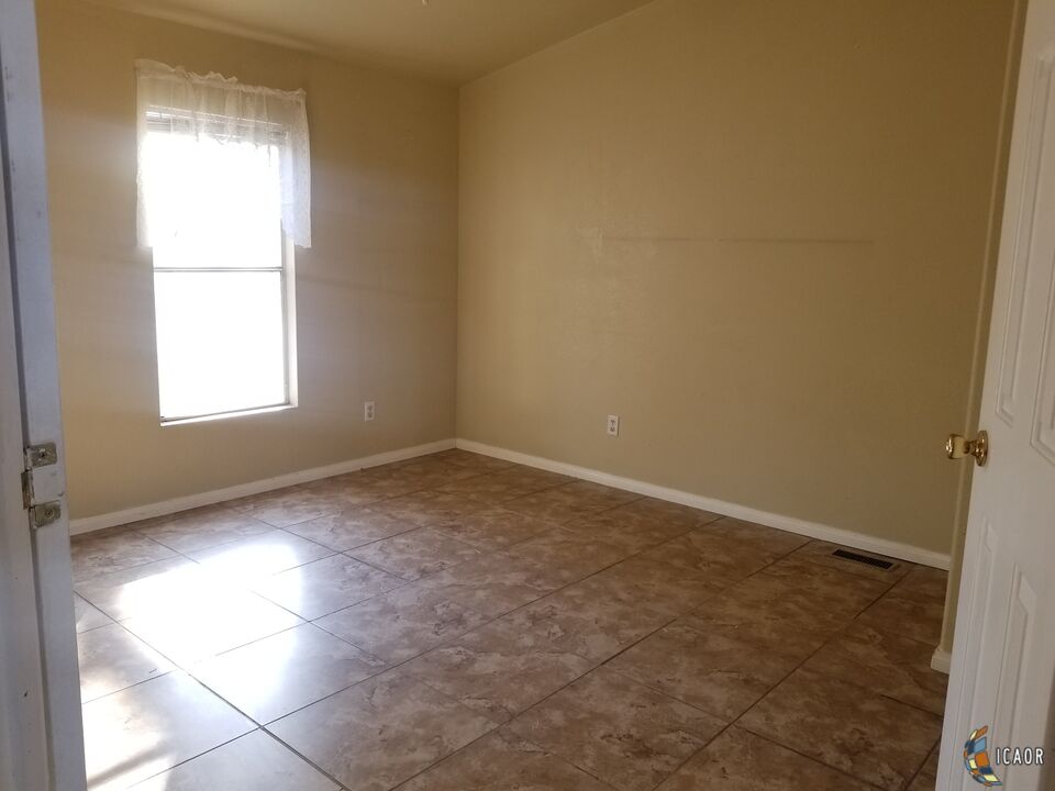 1601 Drew Road, Unit 28 El Centro, CA 92243 - Photo 7 of 16 Gallery Image 7