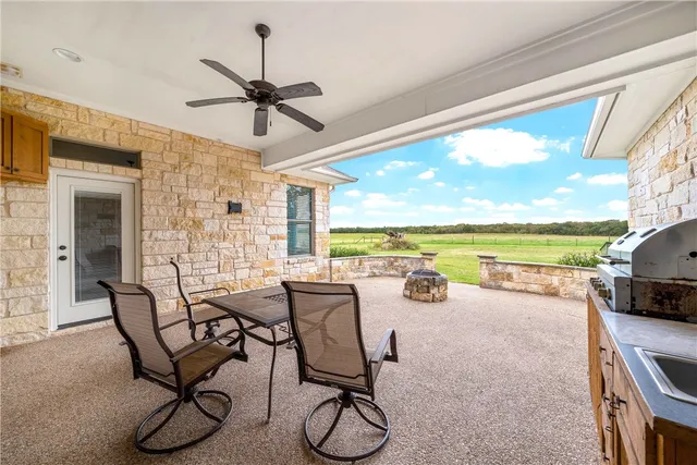 $990,000 | 1500 Cr 102 Road, Mount Calm, TX 76673