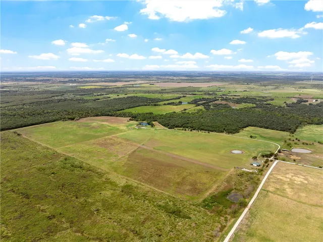 $990,000 | 1500 Cr 102 Road, Mount Calm, TX 76673