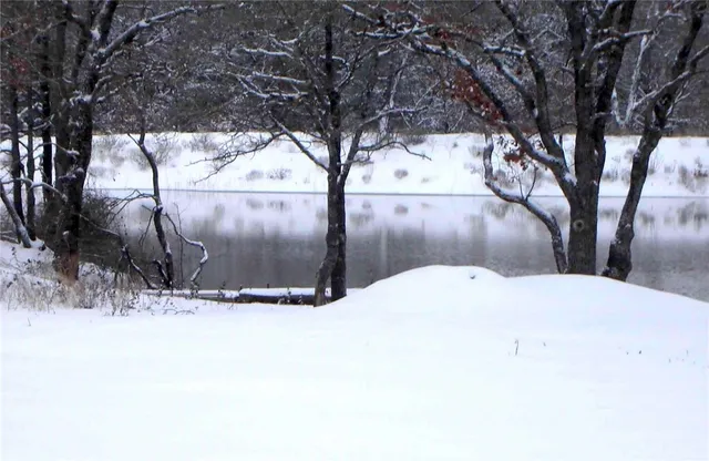 $990,000 | 1500 Cr 102 Road, Mount Calm, TX 76673