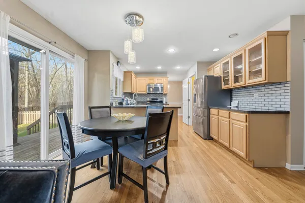 $474,900 | 138 Emerald Drive, Streamwood, IL 60107