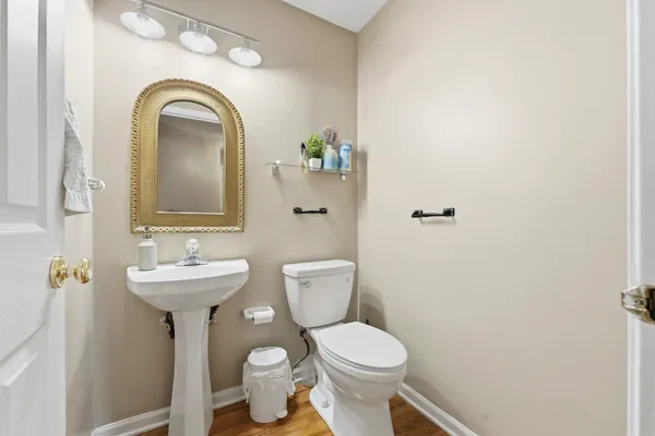 $474,900 | 138 Emerald Drive, Streamwood, IL 60107