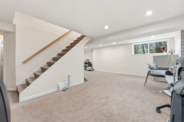 $474,900 | 138 Emerald Drive, Streamwood, IL 60107